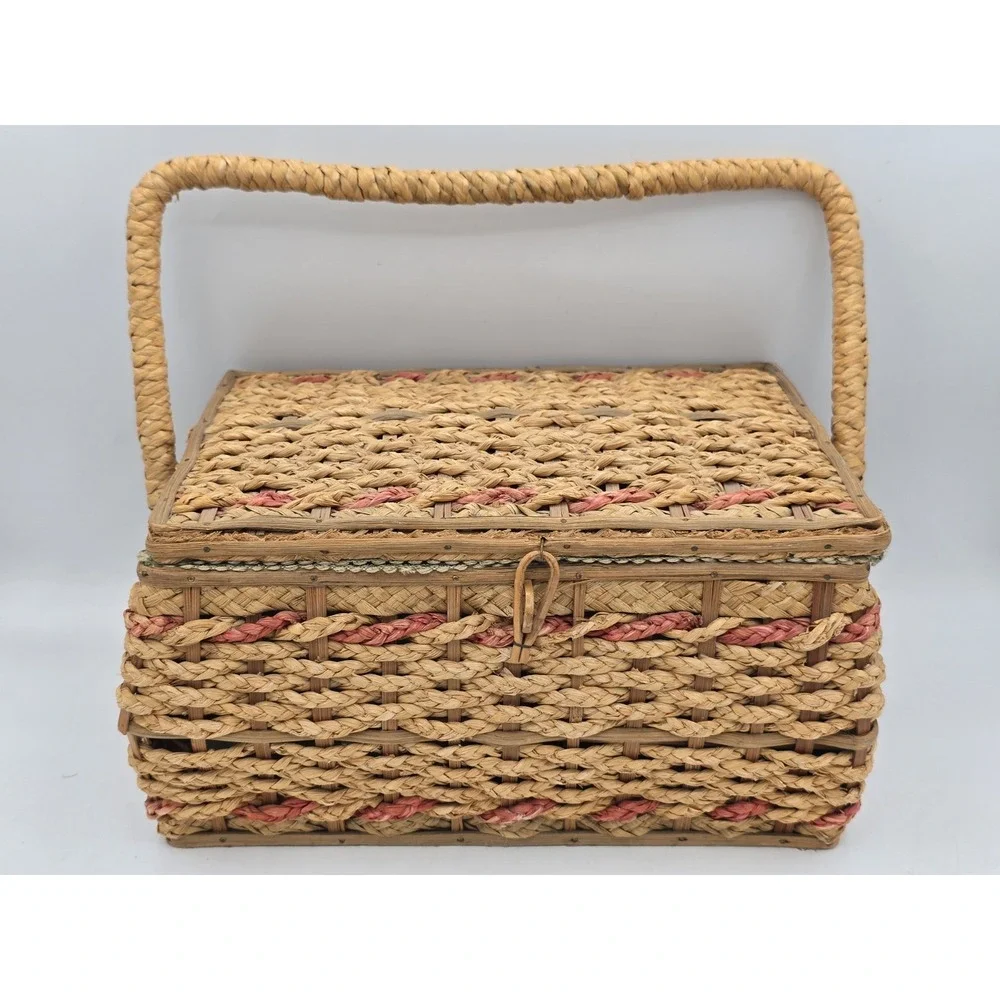 Vintage Large Woven Wicker Sewing Basket - Oakville Company USA - 1950s‎ 10x7x5